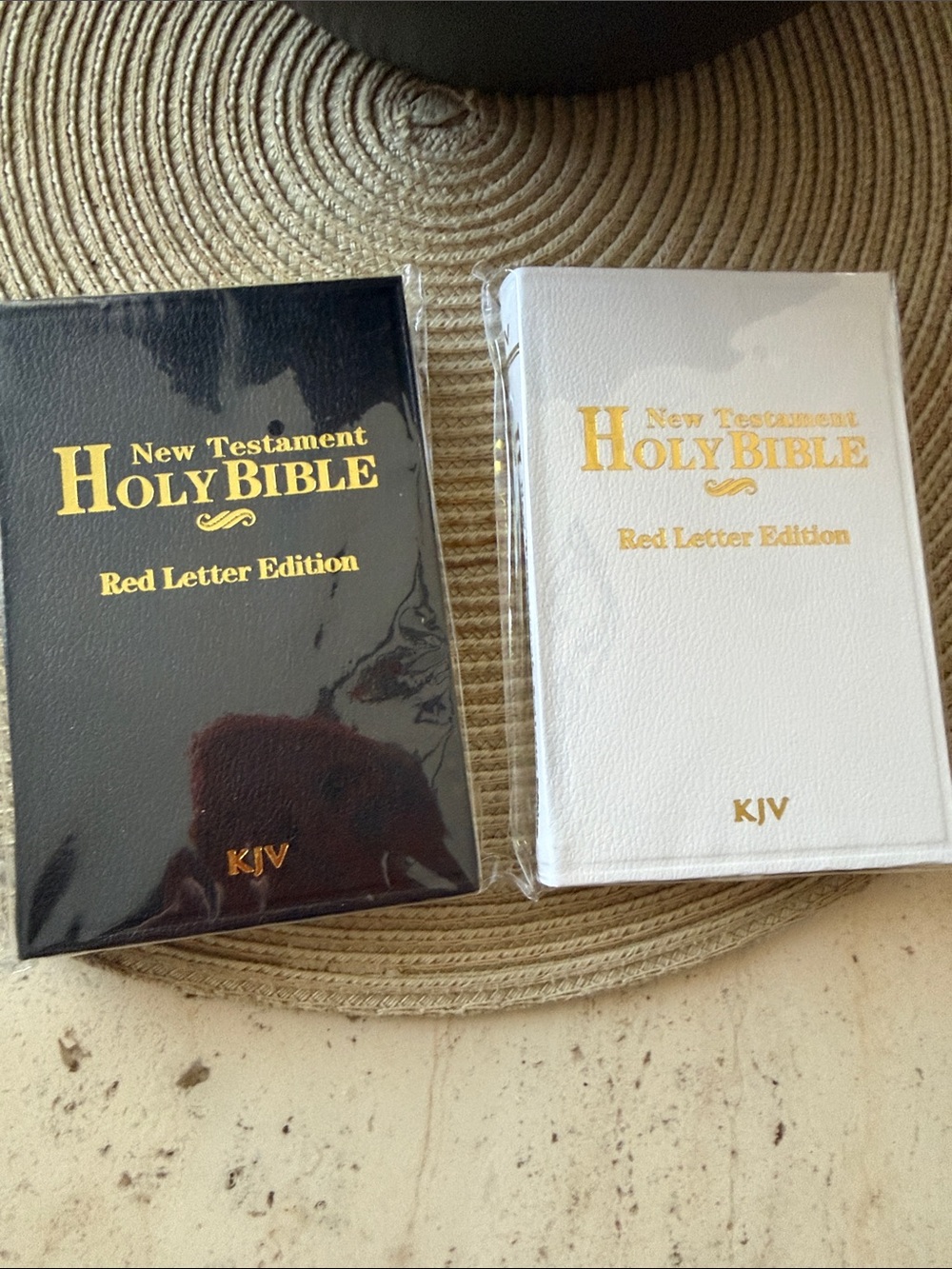 KJV New Testament Holy Bible Red Letter Edition - Black And White Set Travel